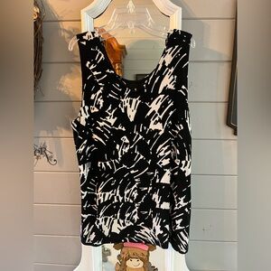 Abstract Black and White Tank Top